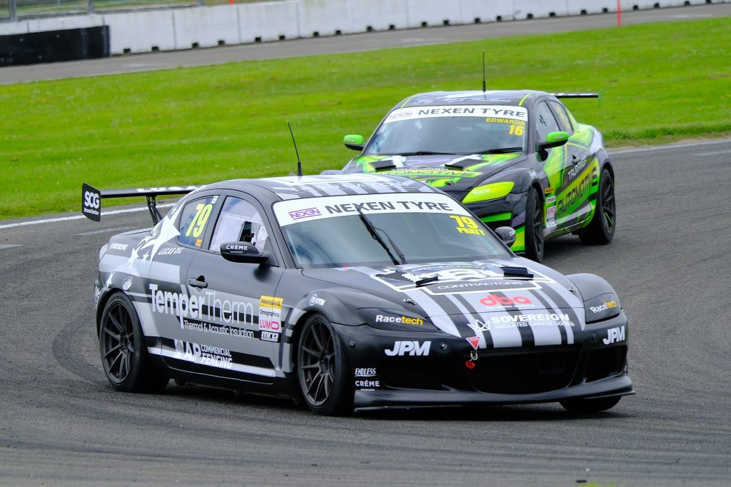 Mazda Racing Super Series Round 2 di Hampton Downs